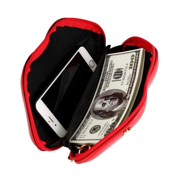 💋👀GORGEOUS NEW RED LIPS 👄 PURSE/BAG👀💋 - Picture 5 of 5